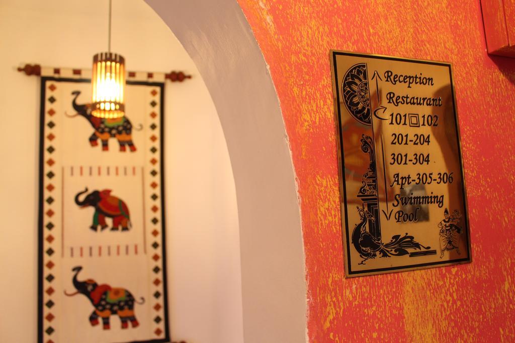 Kandyan Hotel Luaran gambar