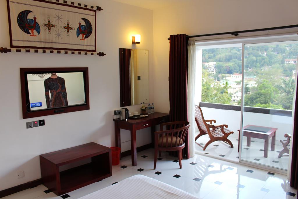 Kandyan Hotel Luaran gambar