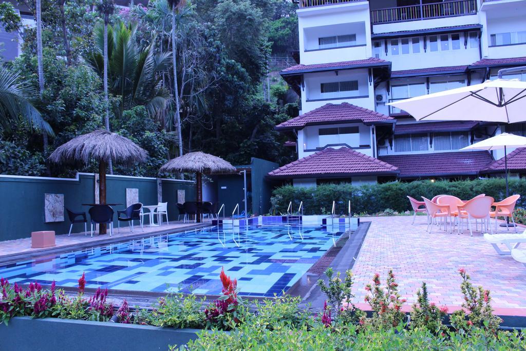 Kandyan Hotel Luaran gambar
