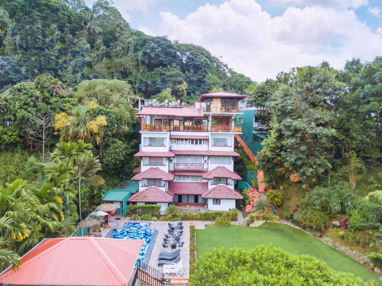 Kandyan Hotel Luaran gambar